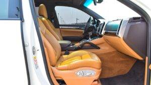 Porsche Cayenne GTS – Image 9