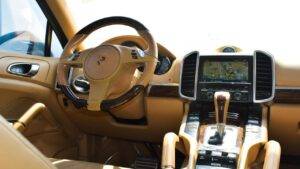 Porsche Cayenne S – Image 9