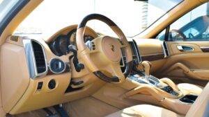 Porsche Cayenne S – Image 10