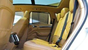 Porsche Cayenne S – Image 16