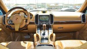 Porsche Cayenne S – Image 8