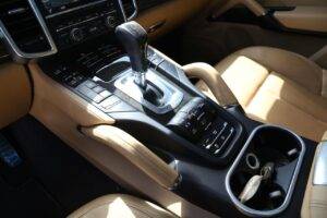 Porsche Cayenne S – Image 16
