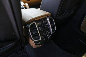 Porsche Cayenne S – Image 17